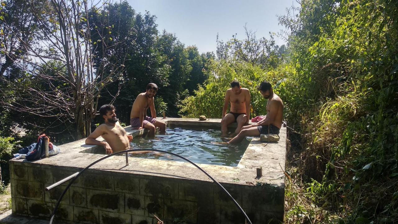 Vista Hostel Jeolikote, Nainital Patwa Dunga Εξωτερικό φωτογραφία